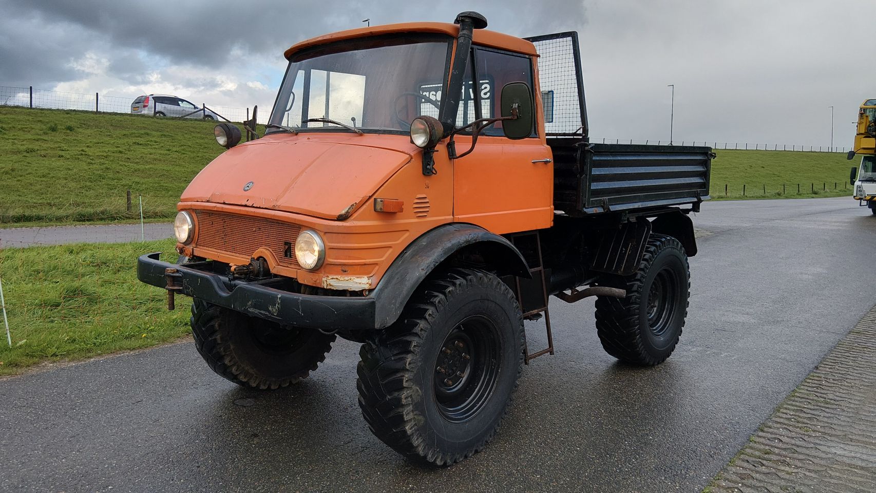 Unimog 406 met kenteken 4X4 mmbs landbouw uitvoering