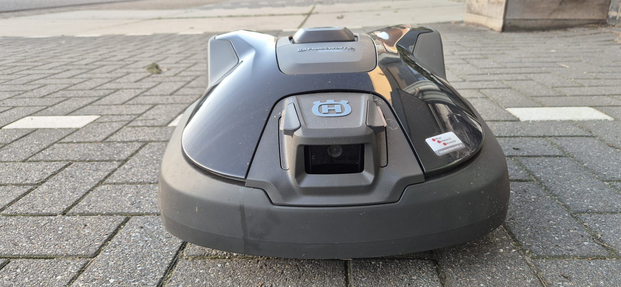 Husqvarna 308V 800m² robotmaaier incl. ingebouwde 4g-module!