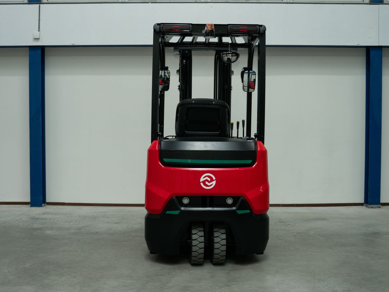 Solid Lift 1.600 kg (1.6 ton) nieuw lithium un hyundai