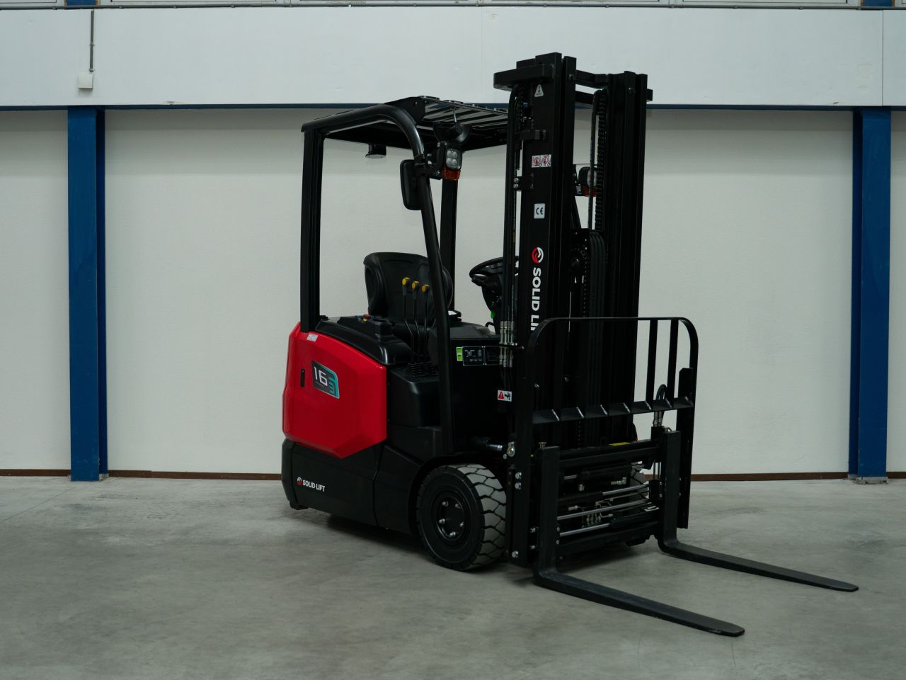 Solid Lift 1.600 kg (1.6 ton) nieuw lithium un hyundai