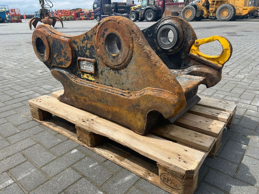 Klepp Mek KM90-D | HYDRAULIC QUICK COUPLER | SNELWISSEL | SCHNELLWECHSLER