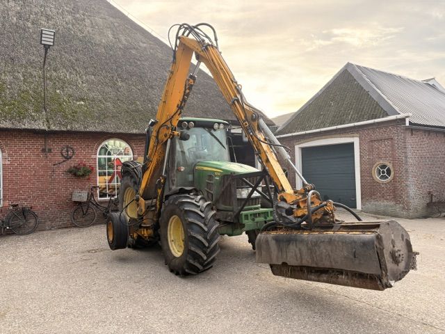 John deere 6230