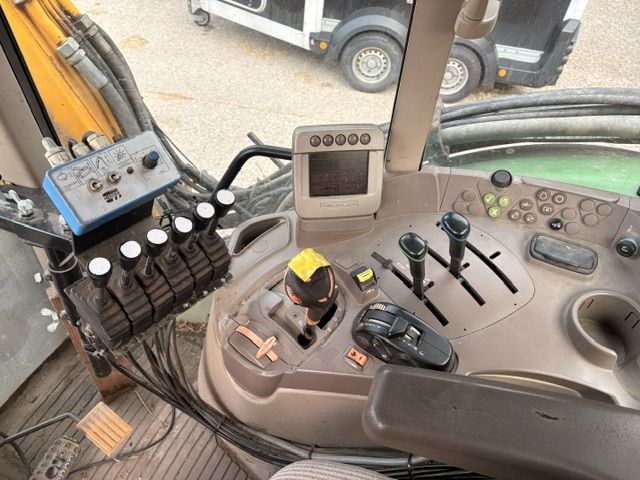 John deere 6230