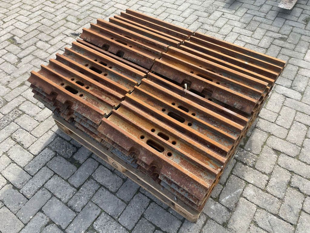 Volvo SHOES | TRACK PLATES | 60 CM | FAHRWERK
