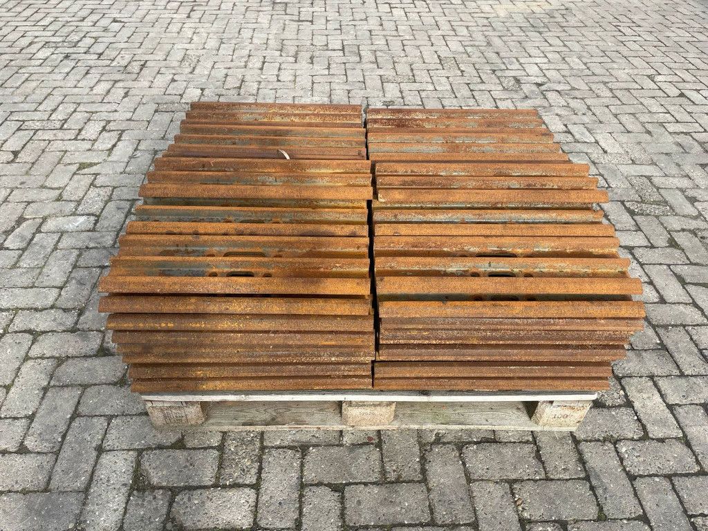 Volvo SHOES | TRACK PLATES | 60 CM | FAHRWERK