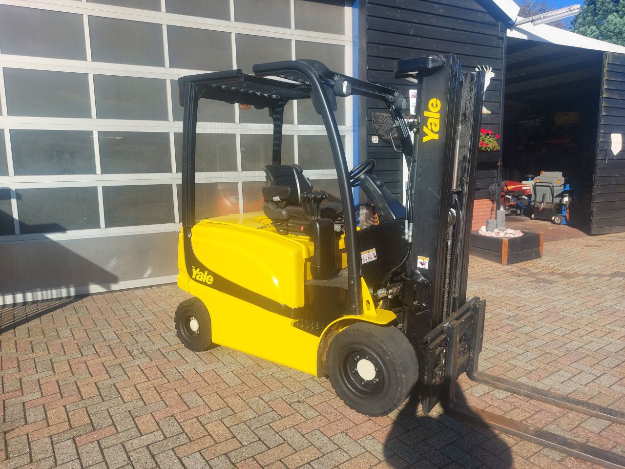 Yale ERP25 triplex sideshift 2013