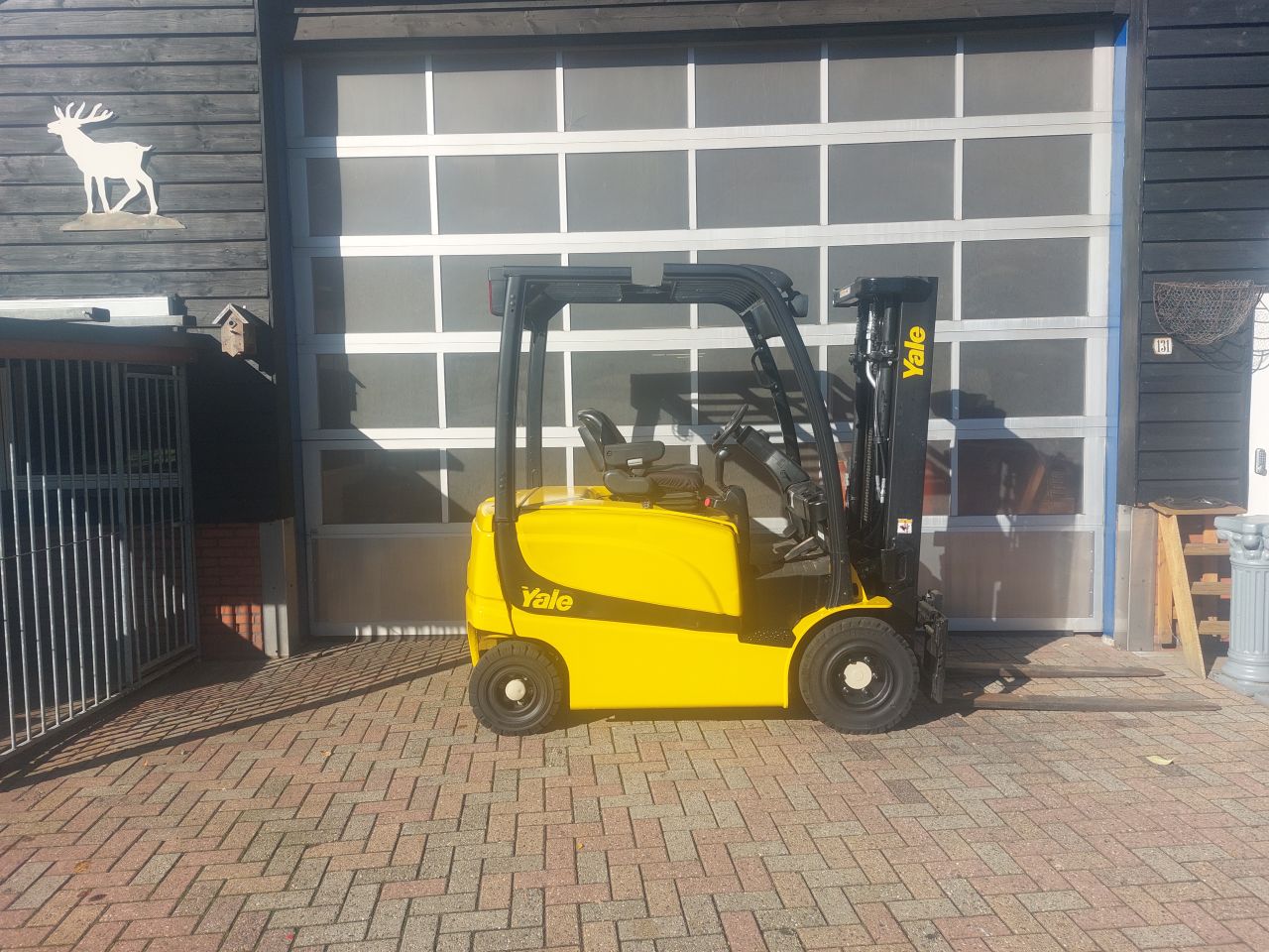 Yale ERP25 triplex sideshift 2013