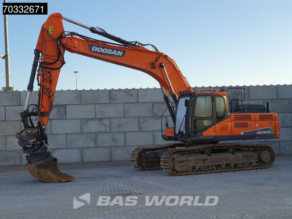 Doosan DX300 LC-5 GPS - Tiltrotator