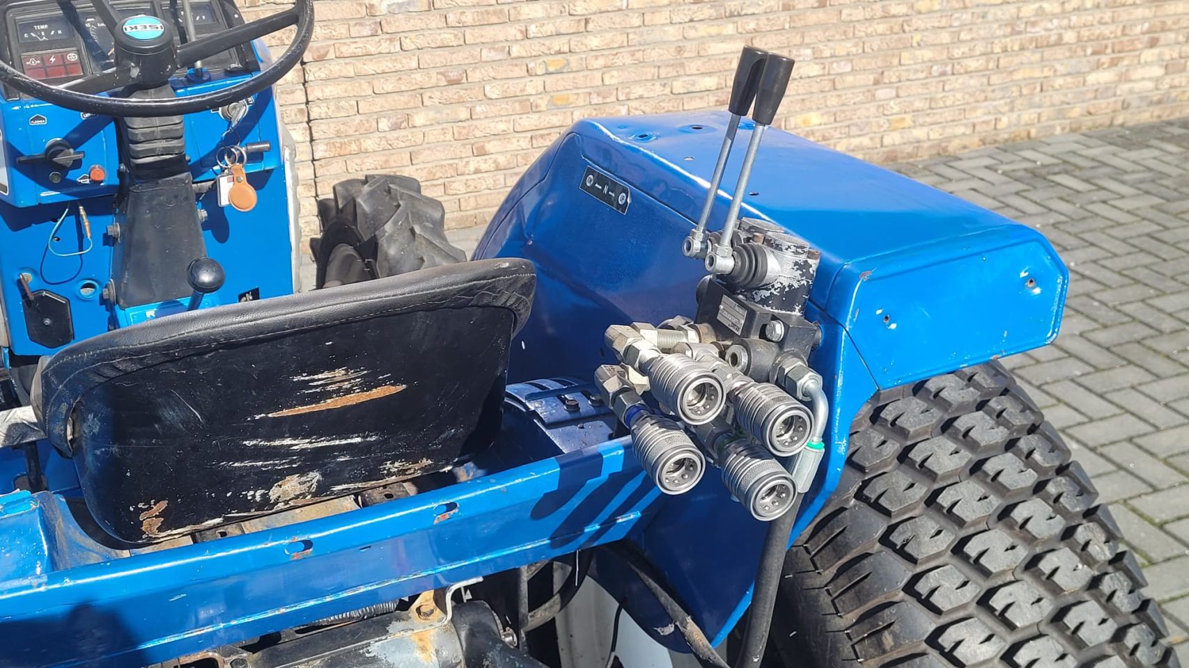 Iseki tl-2300