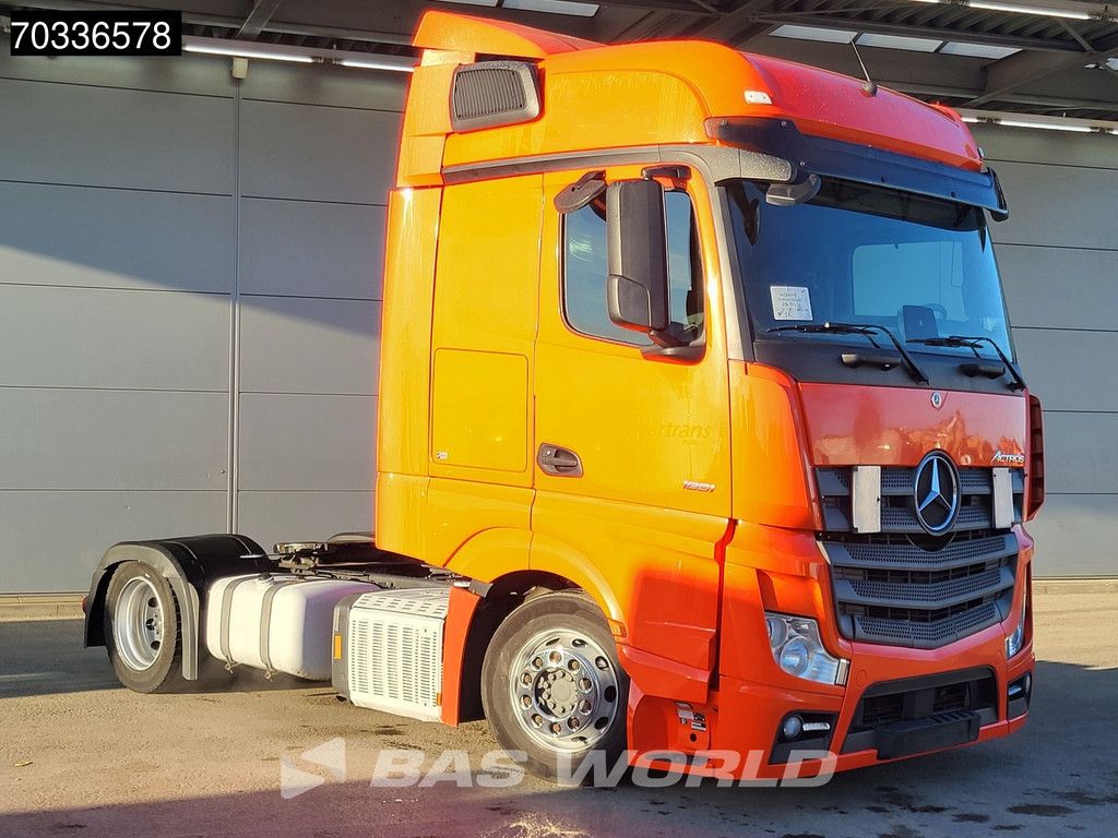 Mercedes Actros 1851 4X2 BigSpace Mega APK 06-2027 2x Tanks