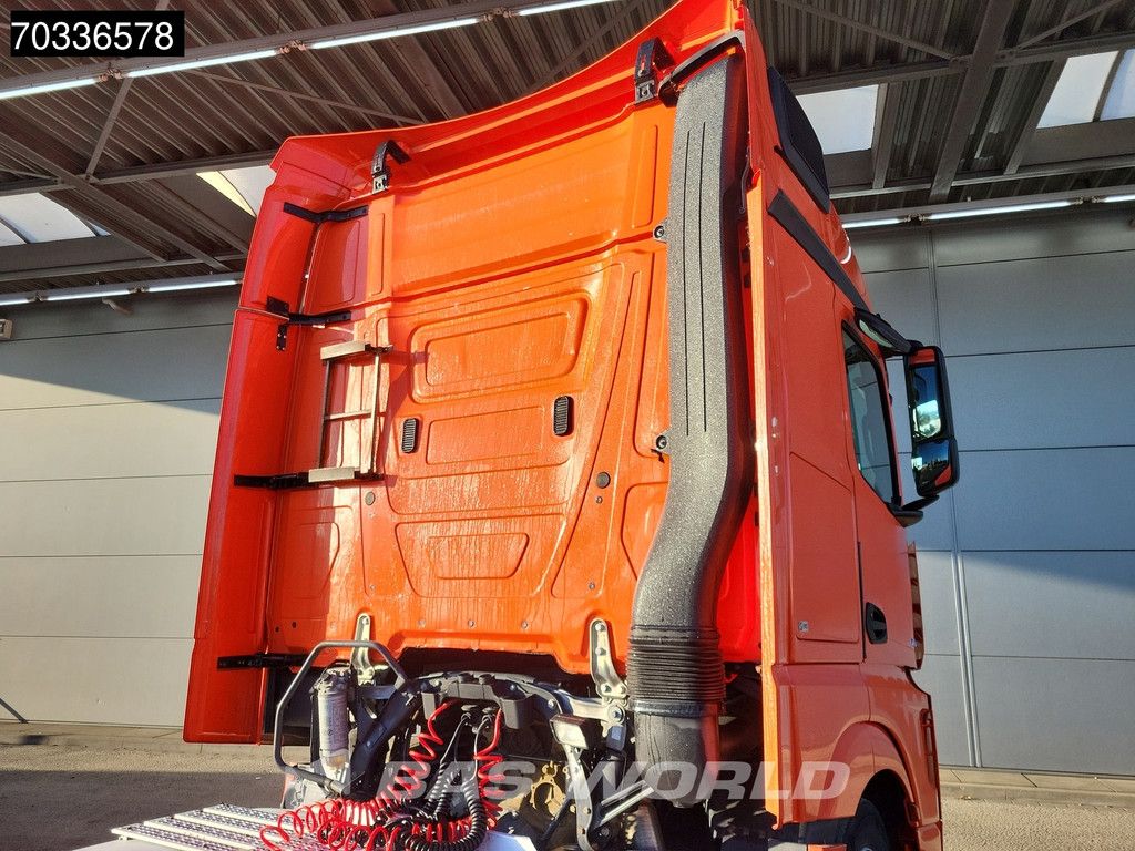 Mercedes Actros 1851 4X2 BigSpace Mega APK 06-2027 2x Tanks