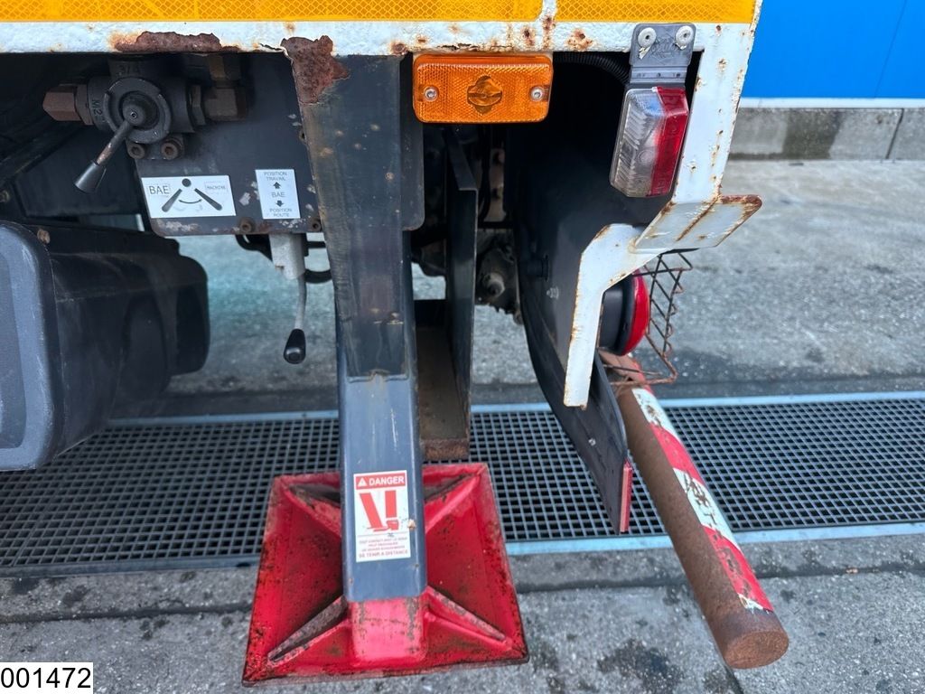 Renault D 16 280 Euro 6, 4x4 steel suspension, drilling rig/crane