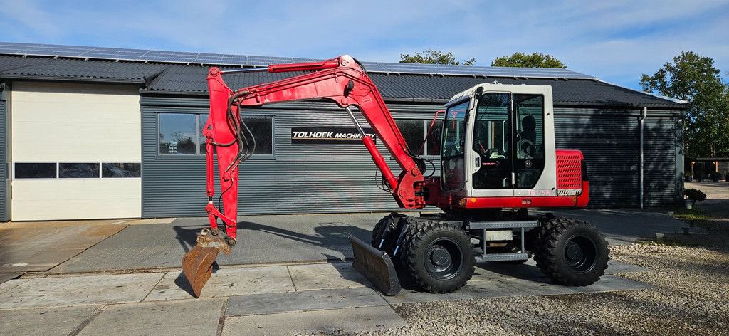 Takeuchi TB175 W