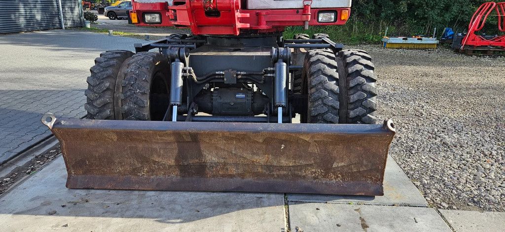 Takeuchi TB175 W