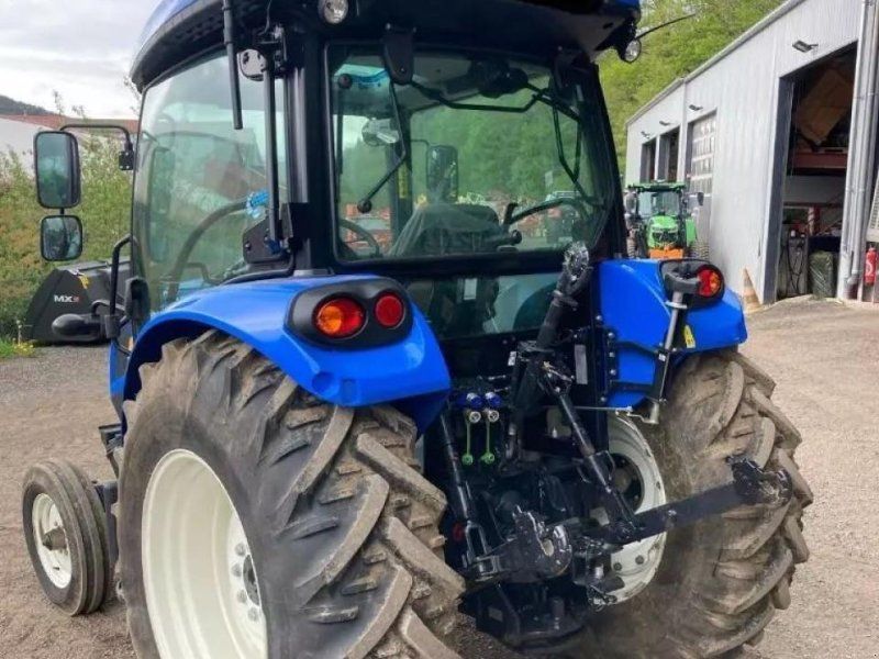 New Holland t4. 65s