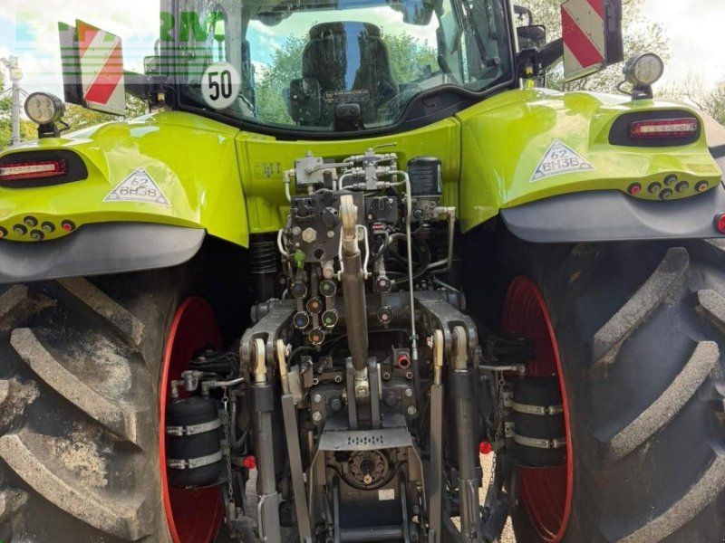 Claas AXION