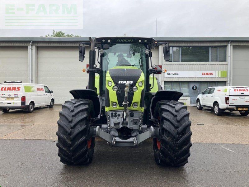 Claas AXION 830