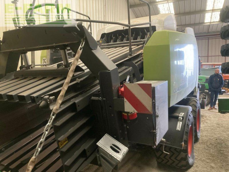 Claas quadrant 5300 rf tandem