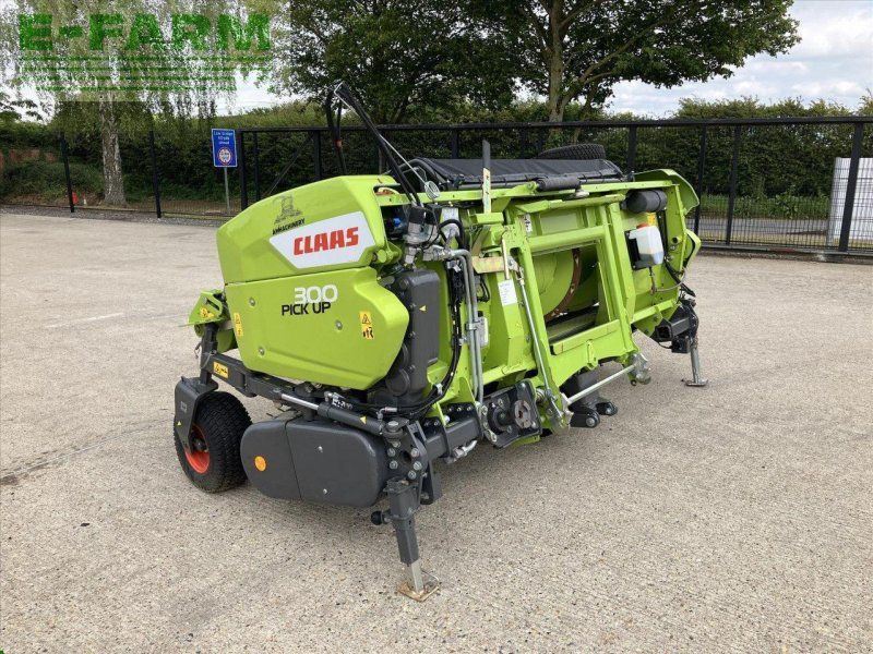 Claas PICK UP 300