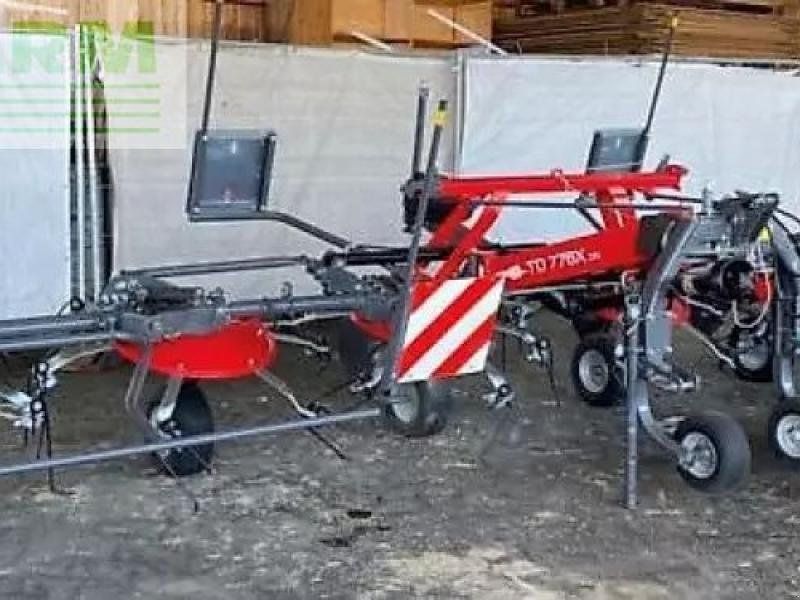 Massey Ferguson td 776 x