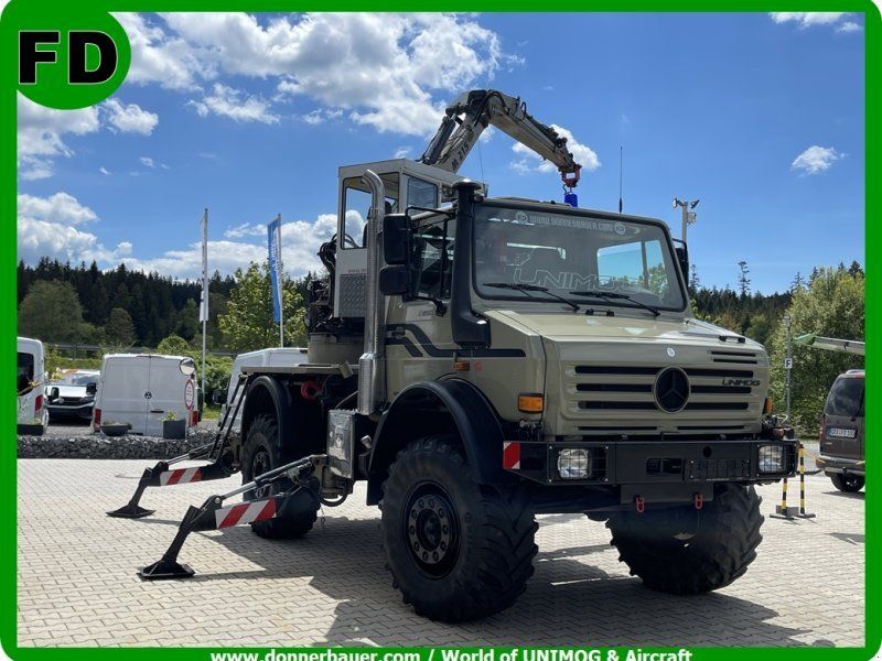 Mercedes-Benz Unimog U5000 mit Kran, erst 2000 Bts, GW-L Kat S , VFA Fahrzeug