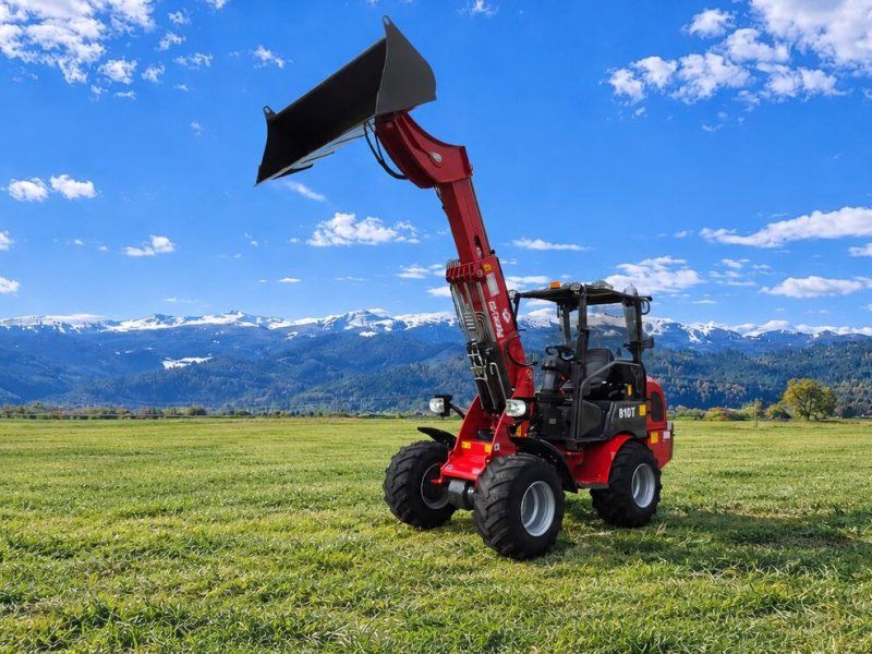 Grizzly 810 Tele Hoflader 4WD Kubota offene Kabine kla