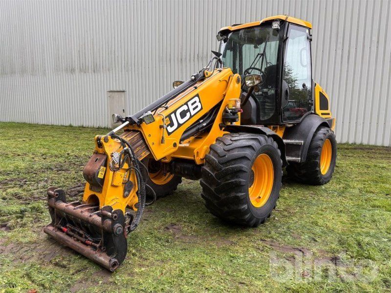 JCB TM 220