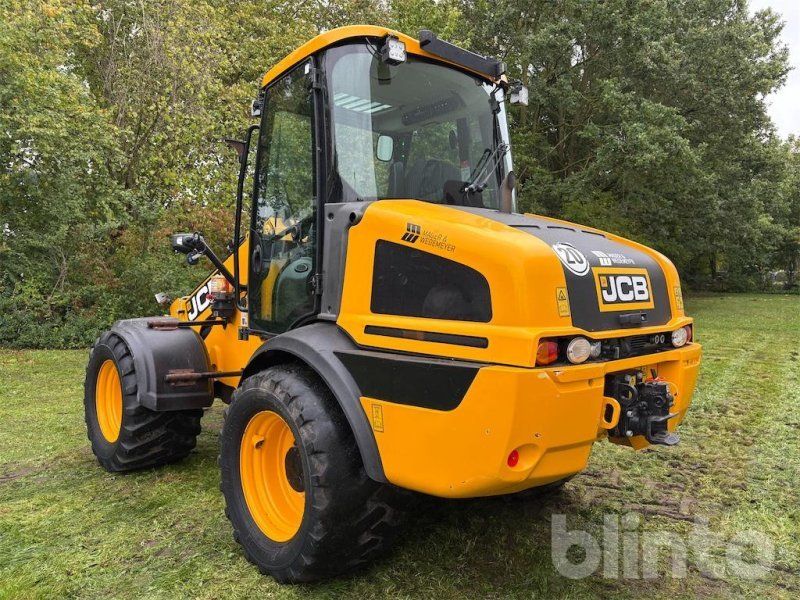 JCB TM 220