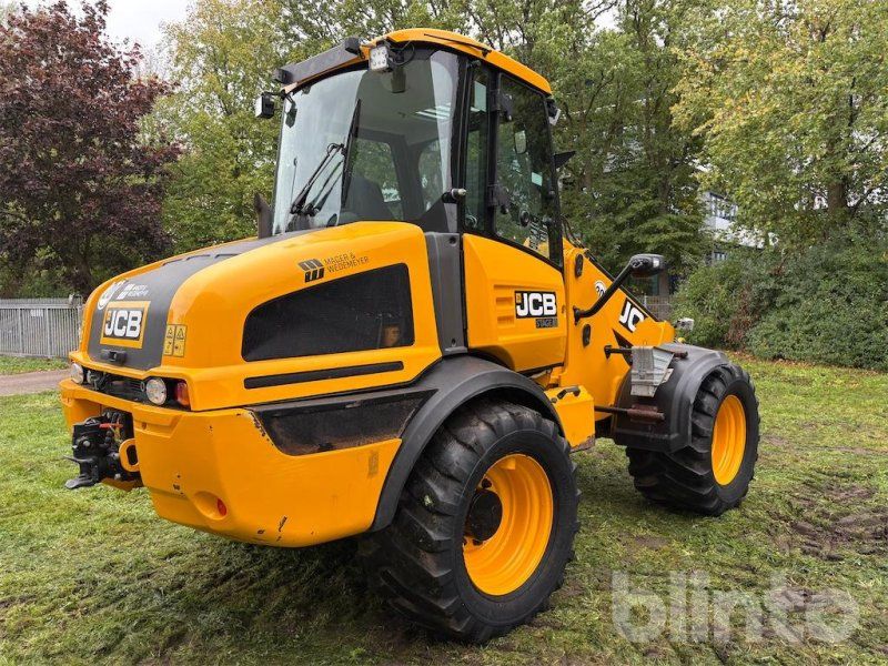 JCB TM 220