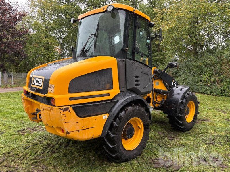 JCB 409