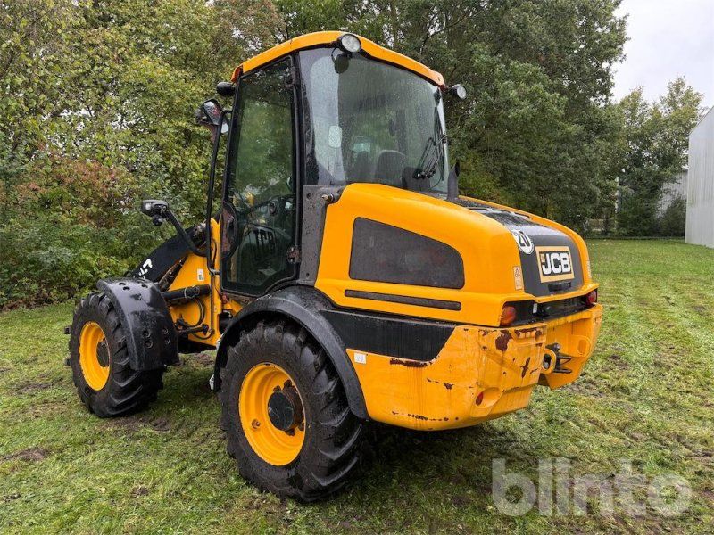 JCB 409