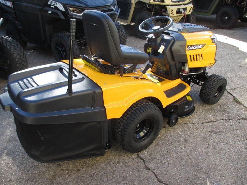 Cub Cadet LT1NR92