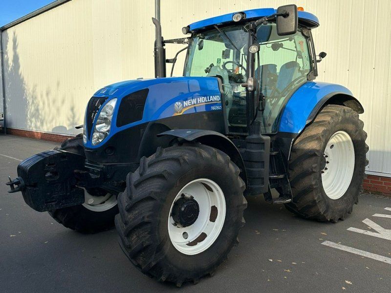 New Holland T 6050