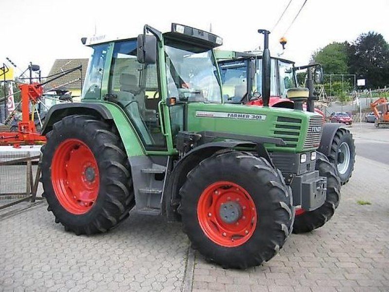 Fendt 309 C mit Frontlader