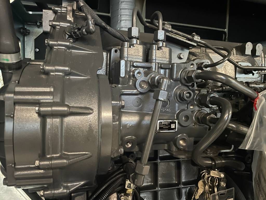 Iveco CR16TE1W - 660 kVA Generator - DPX-19798