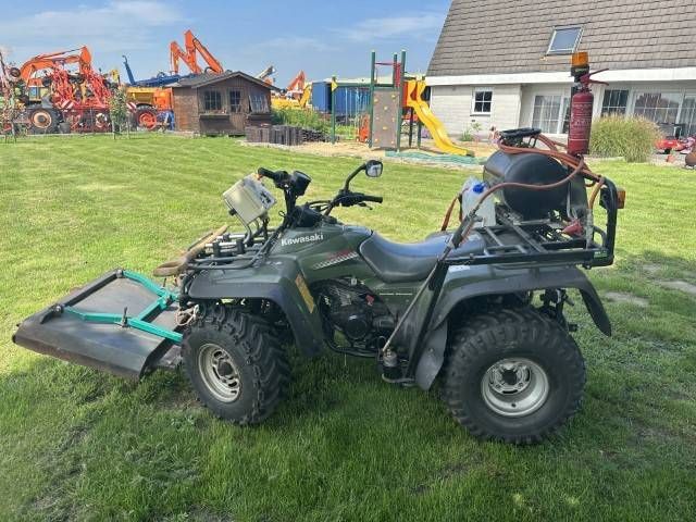 Kawasaki KLF 300