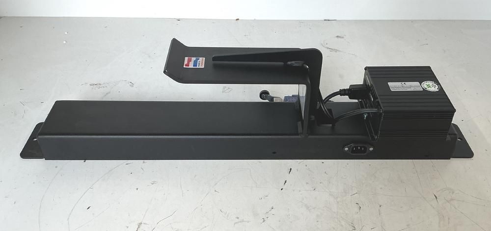 2015 Movexx OPT0015 Wall-Mounted Charging Station (24V/4A) for AGM Batteries – Unused
