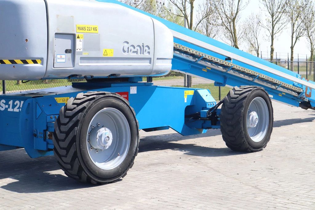 Genie S-125 | 40 METER | 227 KG