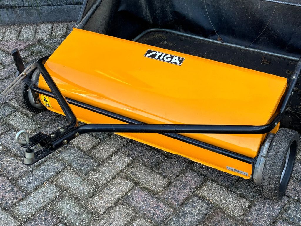Stiga Bladveegmachine voor Zitmaaier veegmachine gebruikte