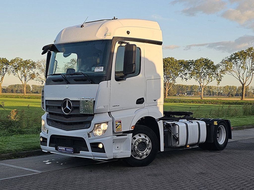 MERCEDES-BENZ ACTROS 1843