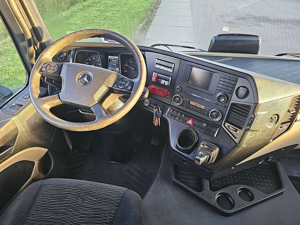 MERCEDES-BENZ ACTROS 1843