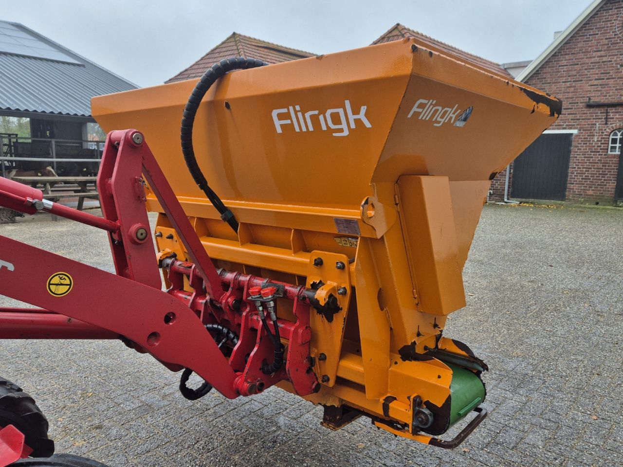 Flingk ZX 1500 instrooibak euro aansluiting boxenstrooier