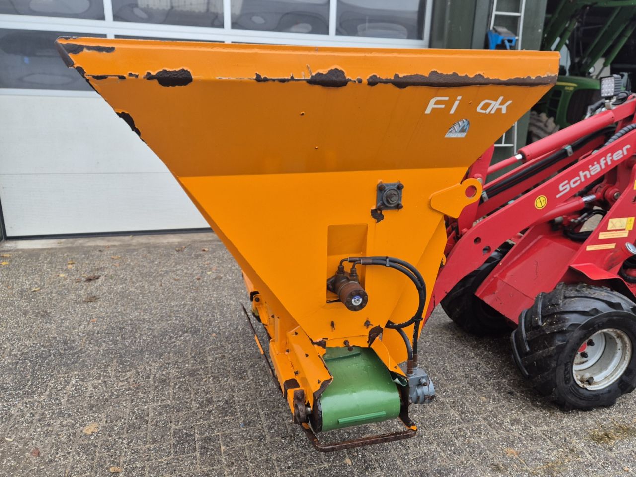 Flingk ZX 1500 instrooibak euro aansluiting boxenstrooier