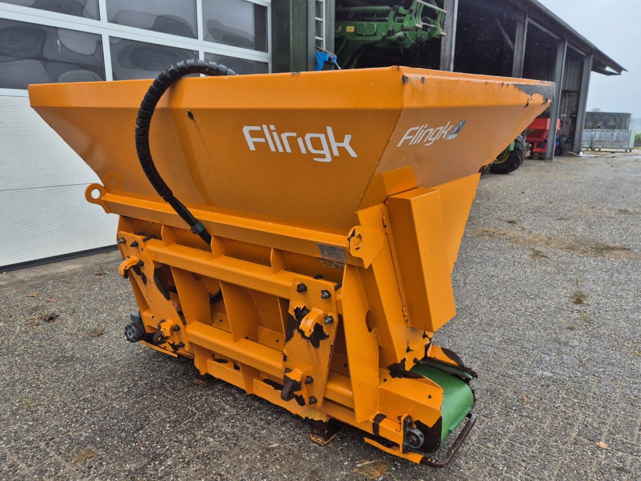 Flingk ZX 1500 instrooibak euro aansluiting boxenstrooier