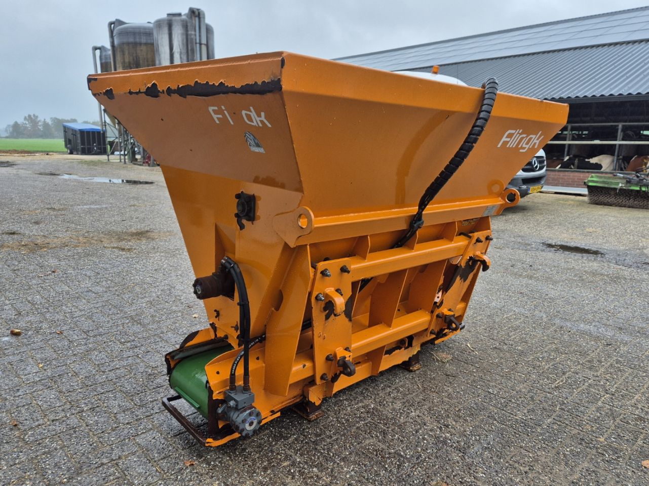 Flingk ZX 1500 instrooibak euro aansluiting boxenstrooier