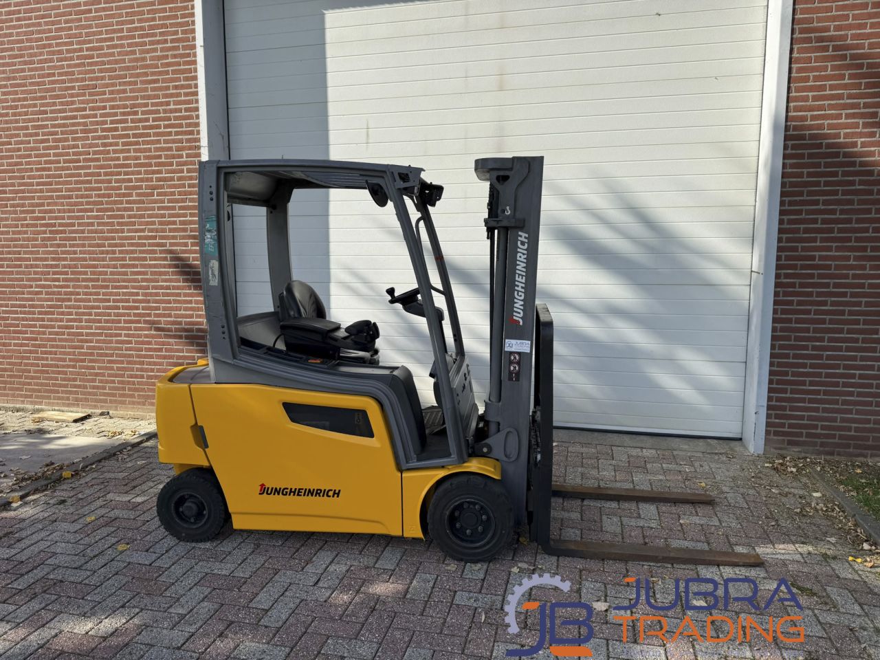 Jungheinrich EFG318 Electric Forklift | 2018 | 8000H 1.8T 4.45M