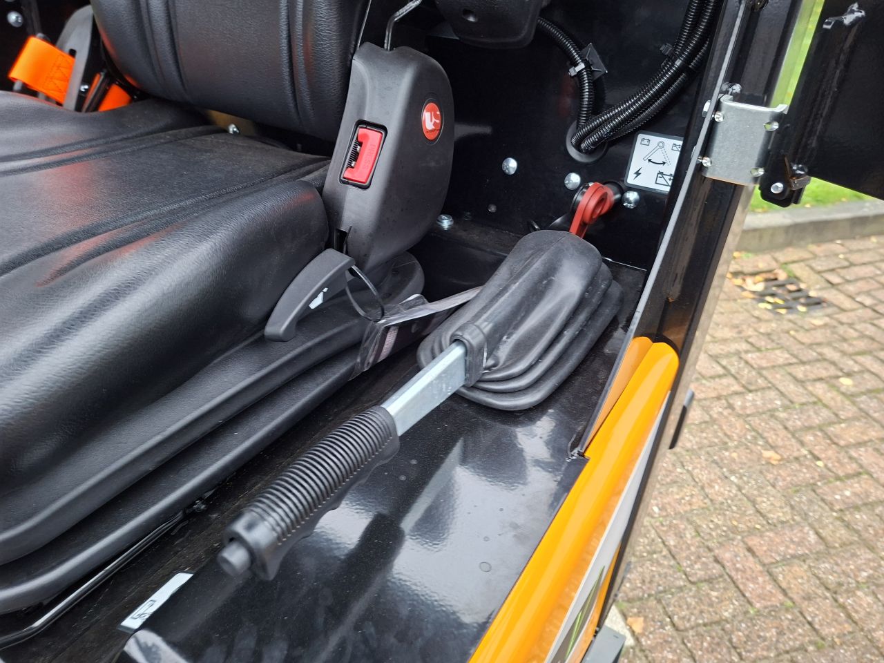 GiANT G2300 X-tra HD shovel / kniklader - ex-Demo - Aanbieding