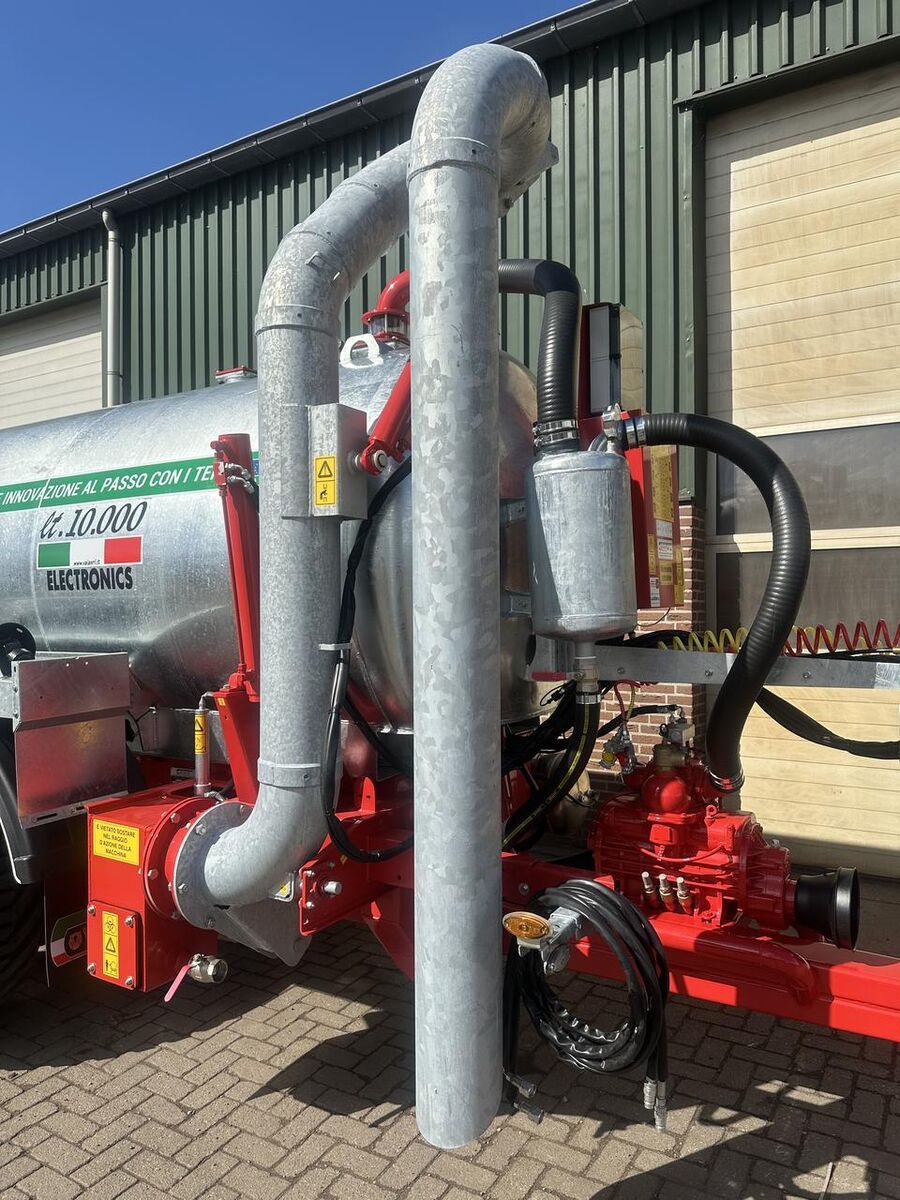 Vaia MB100 watertank met 8'' zuigarm - Nieuw liquid fertilizer spreader