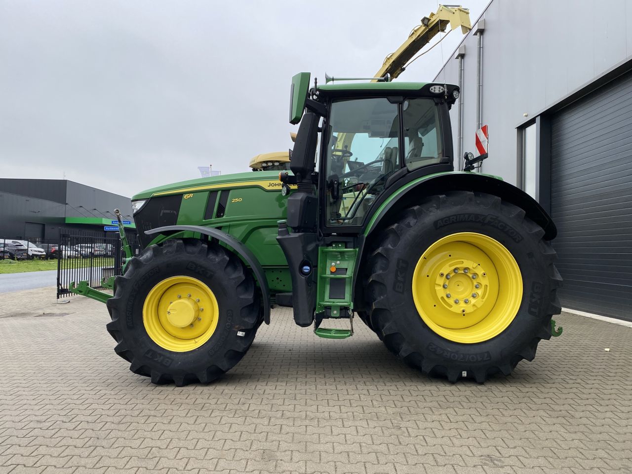John Deere 6R250 AutoPowr
