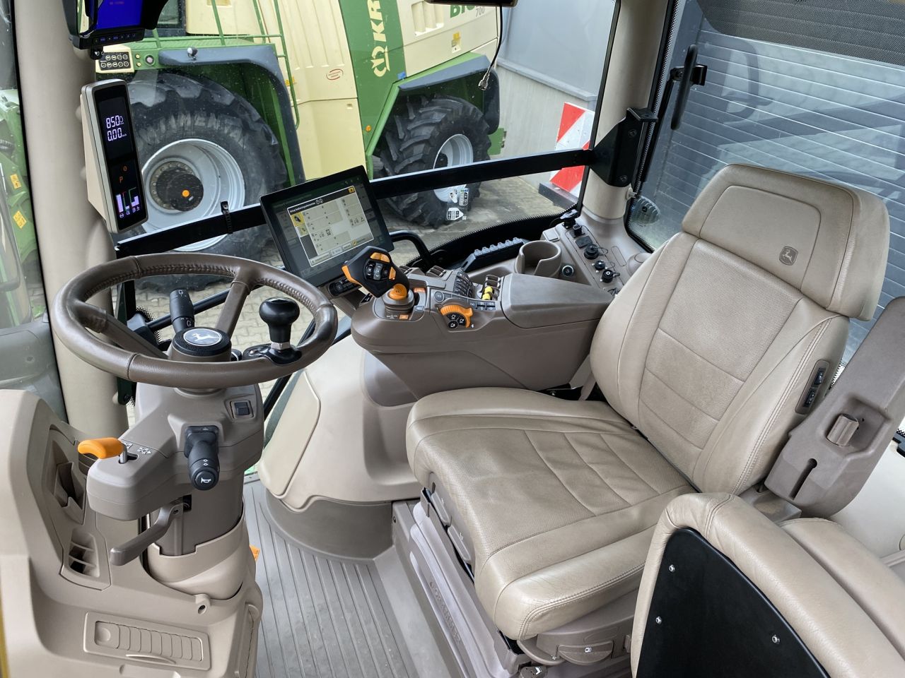 John Deere 6R250 AutoPowr